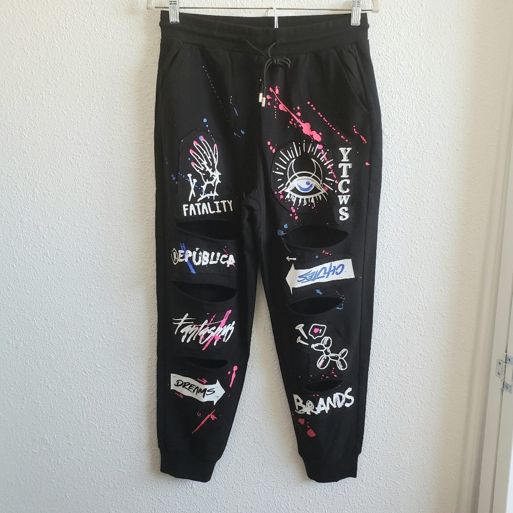 Nwt Tuogurail Unisex Printed Torn Black Joggers